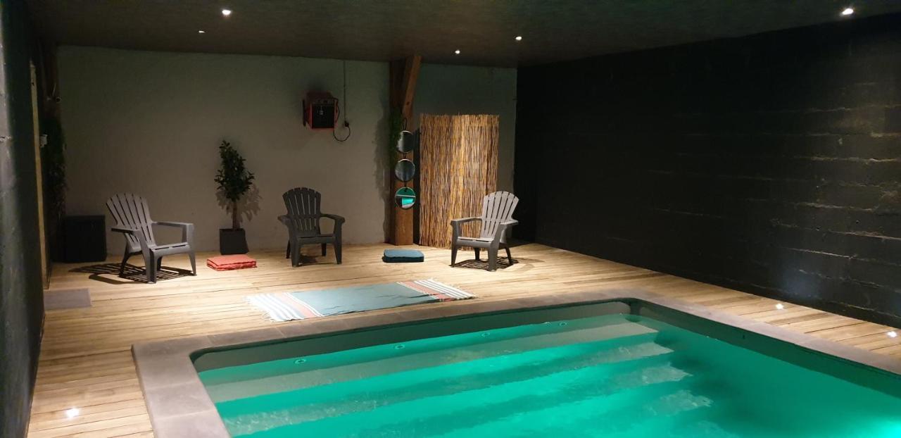 Les Colombines Bed & Breakfast Hombleux Екстериор снимка